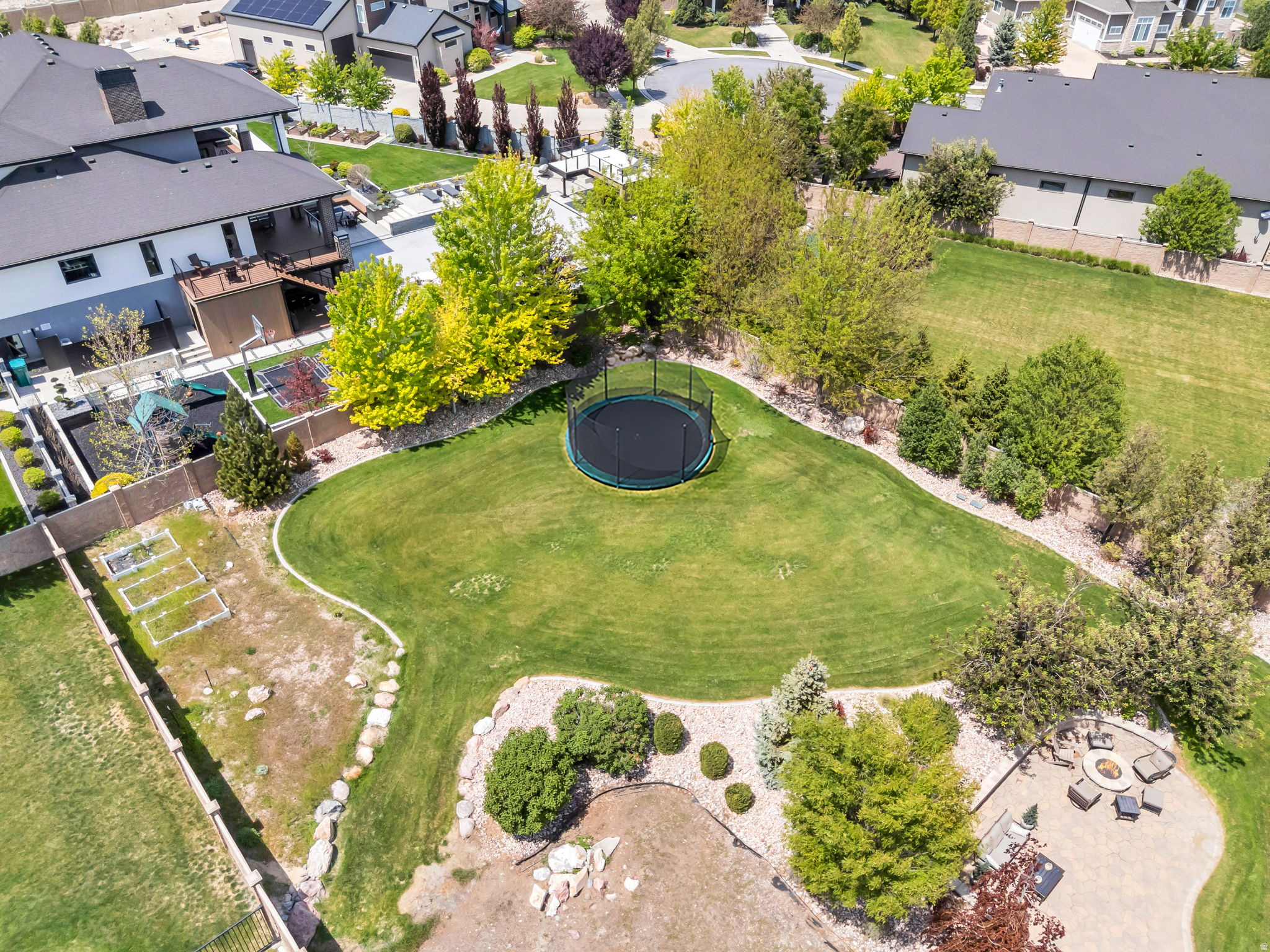 FALLS AT BOULDEN RID - Residential