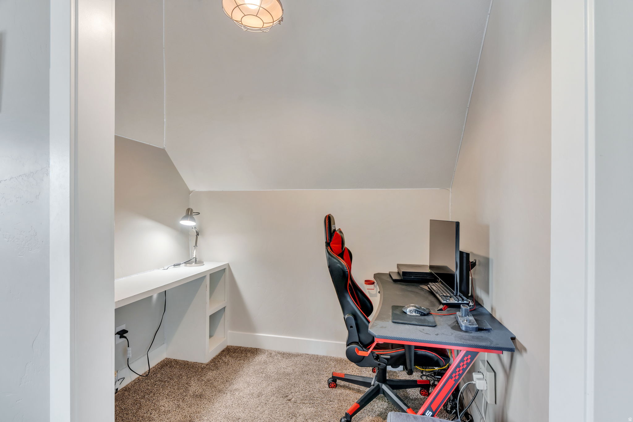 FALLS AT BOULDEN RID - Residential