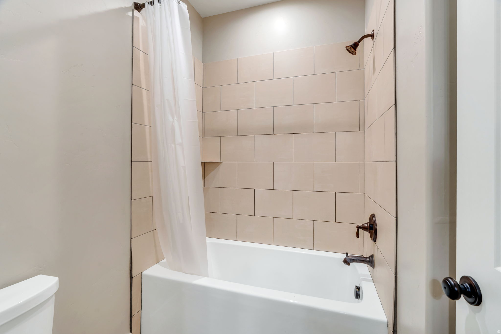 FALLS AT BOULDEN RID - Residential