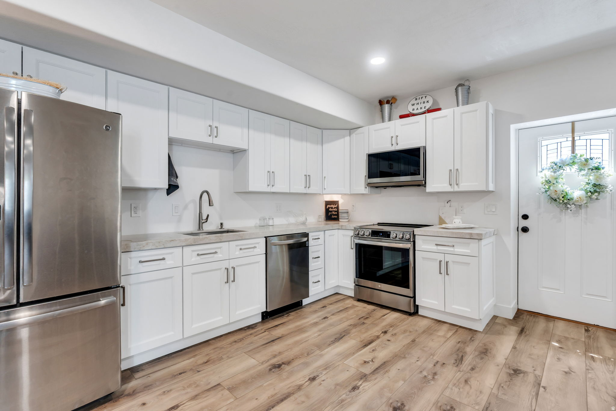 FALLS AT BOULDEN RID - Residential