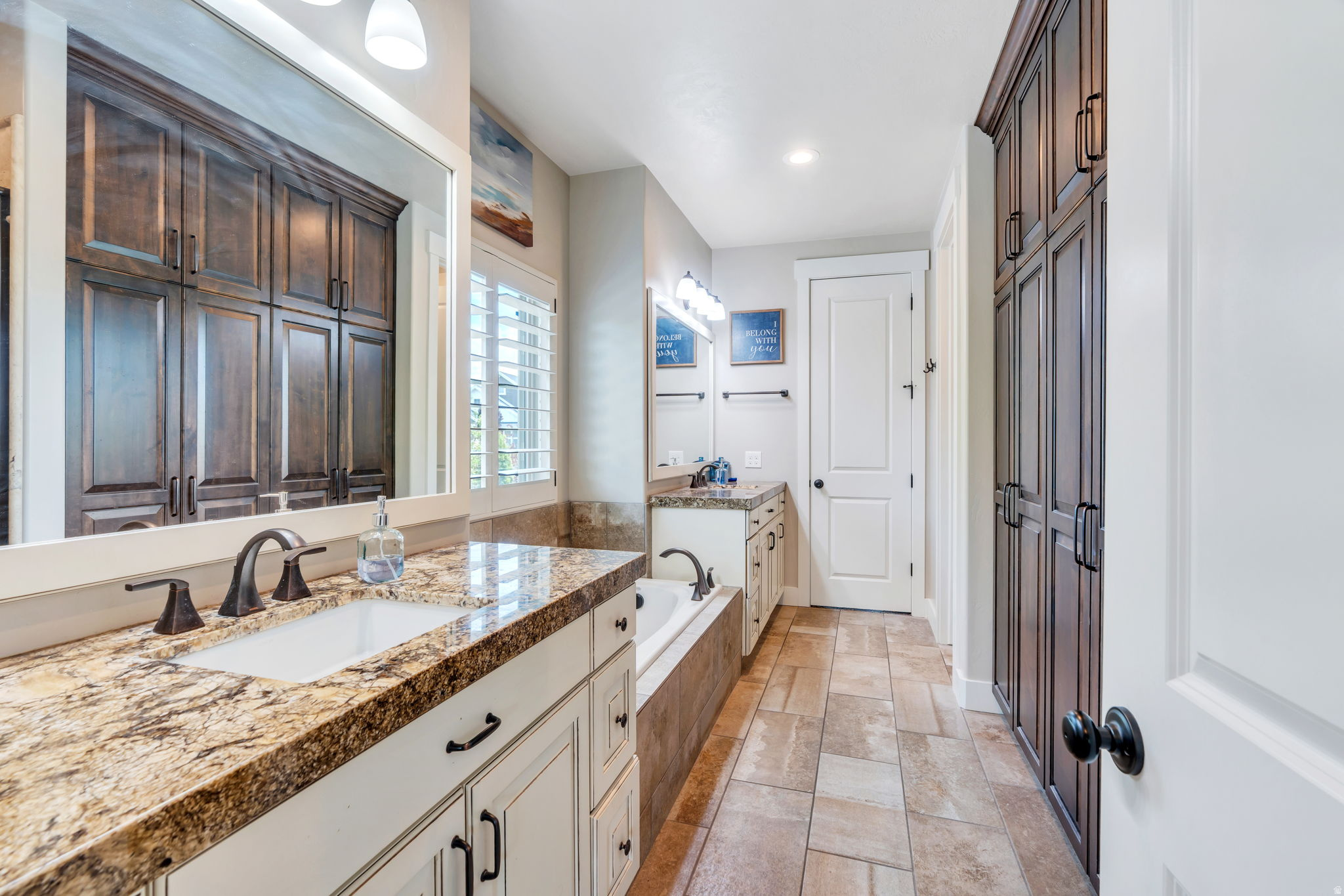 FALLS AT BOULDEN RID - Residential
