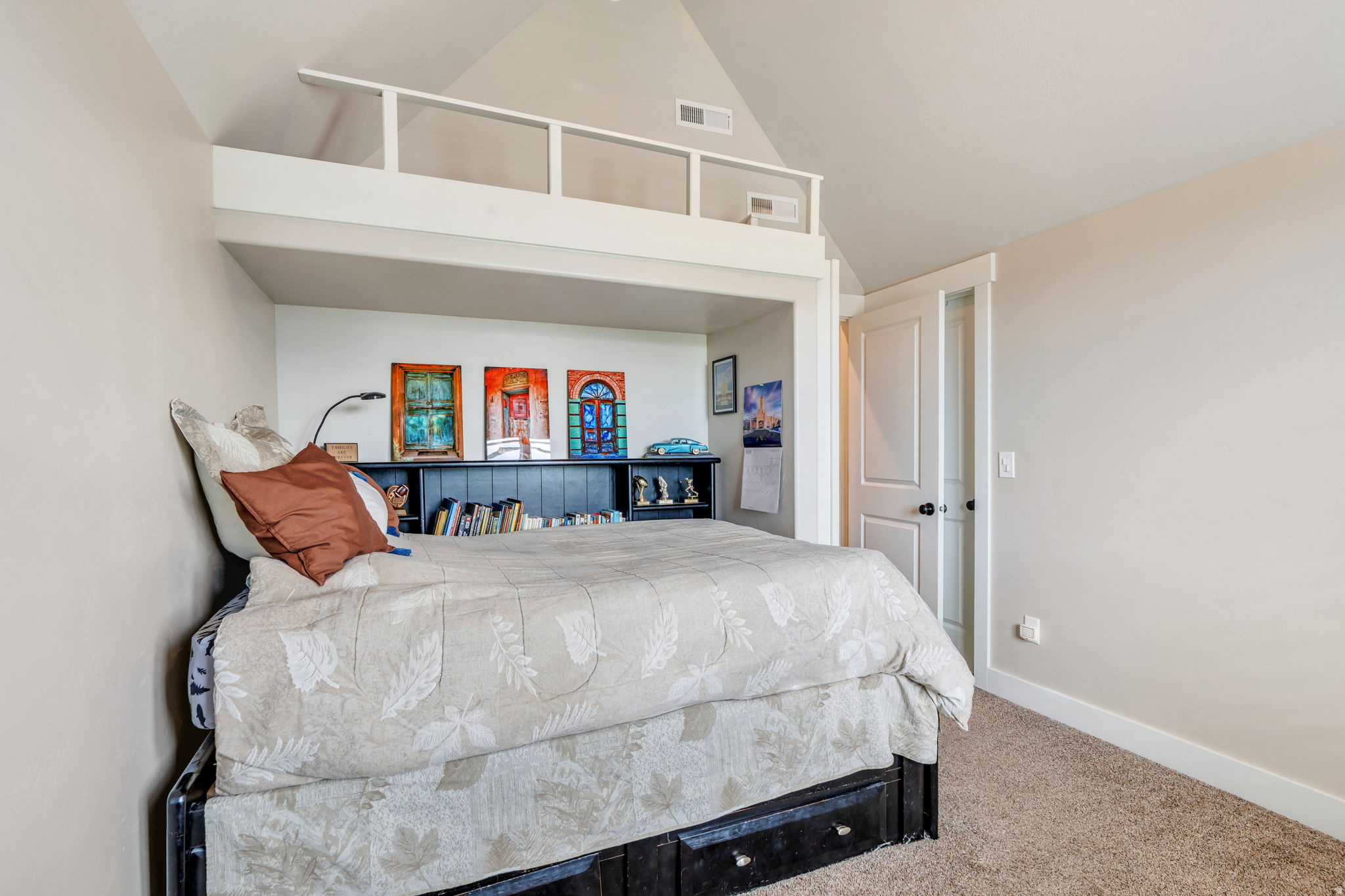 FALLS AT BOULDEN RID - Residential