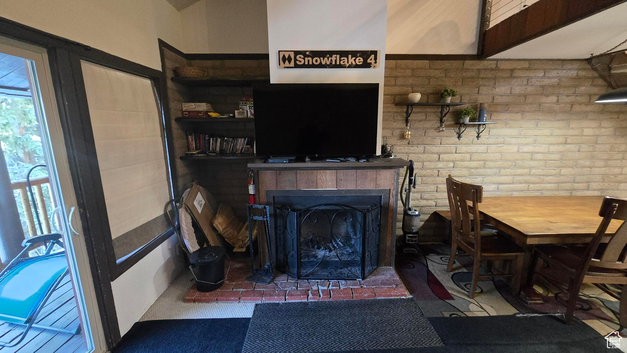 SNOWFLAKE - Residential
