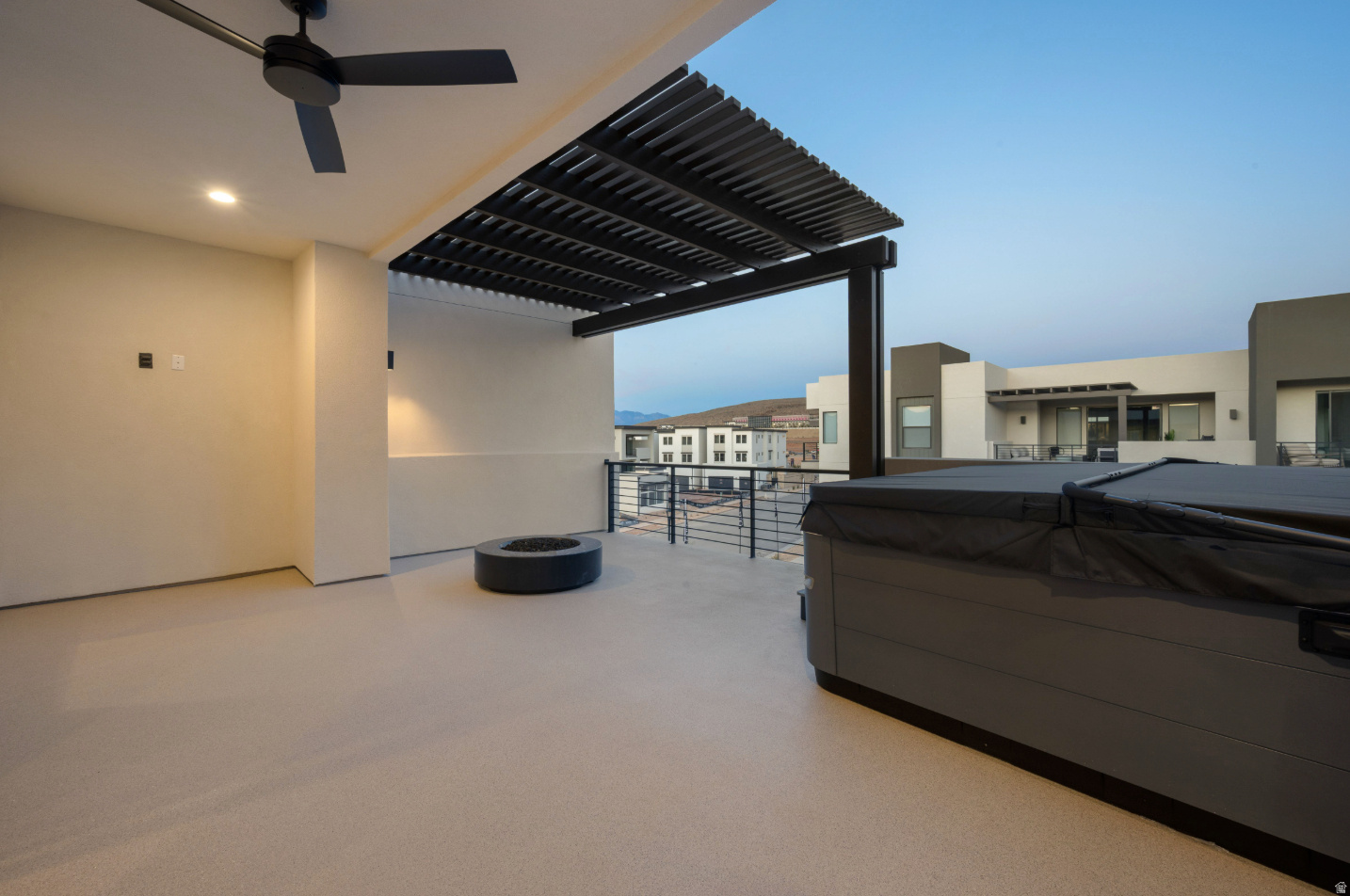 DESERT COLOR RESORT 4B & 6 (SG) - Residential