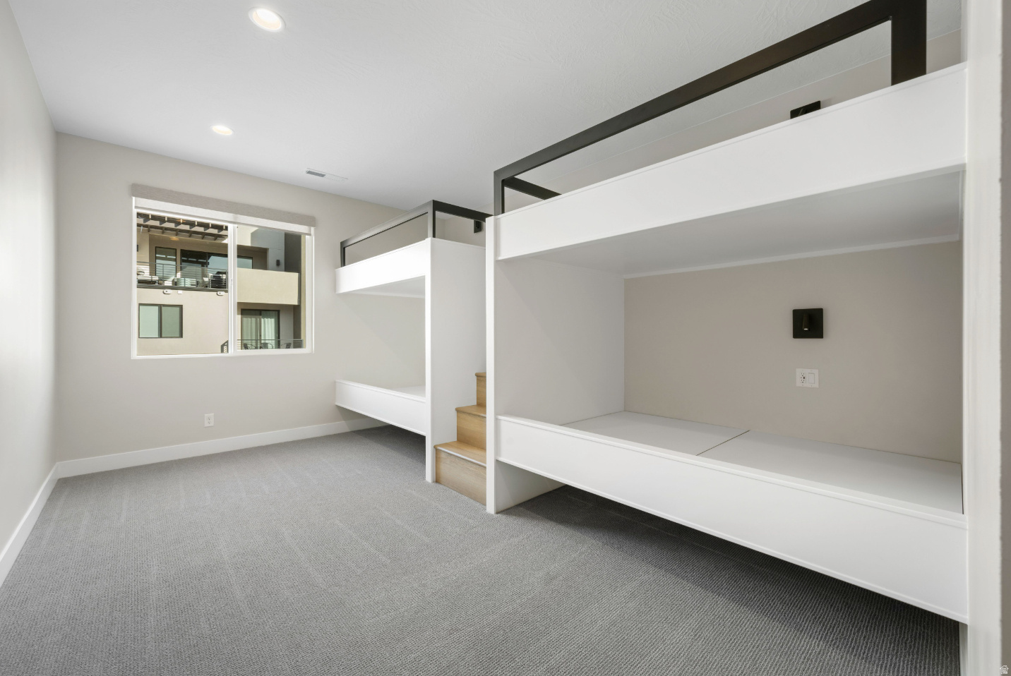 DESERT COLOR RESORT 4B & 6 (SG) - Residential