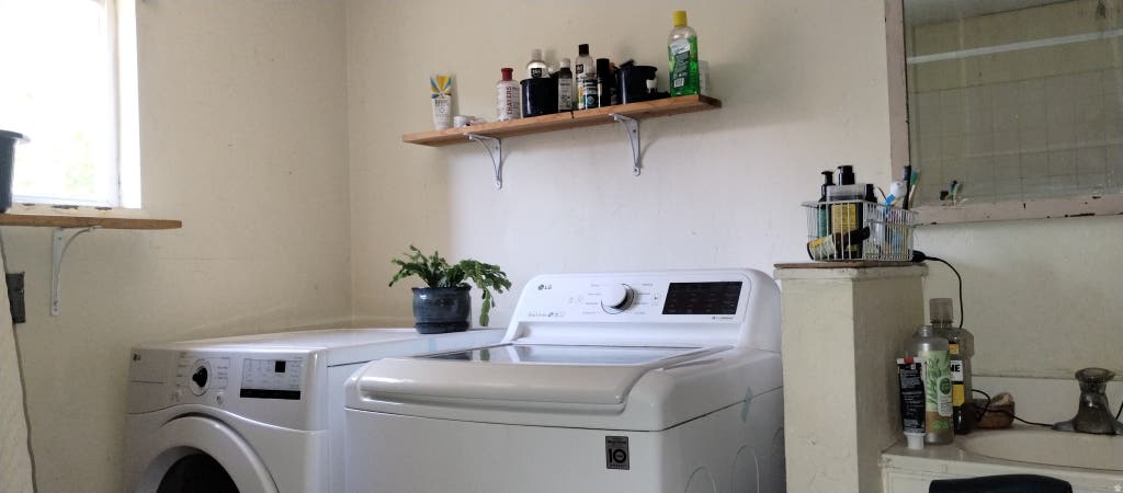 Photo of 512 S 900 W, Salt Lake City, UT 84104 (MLS # 2175935)