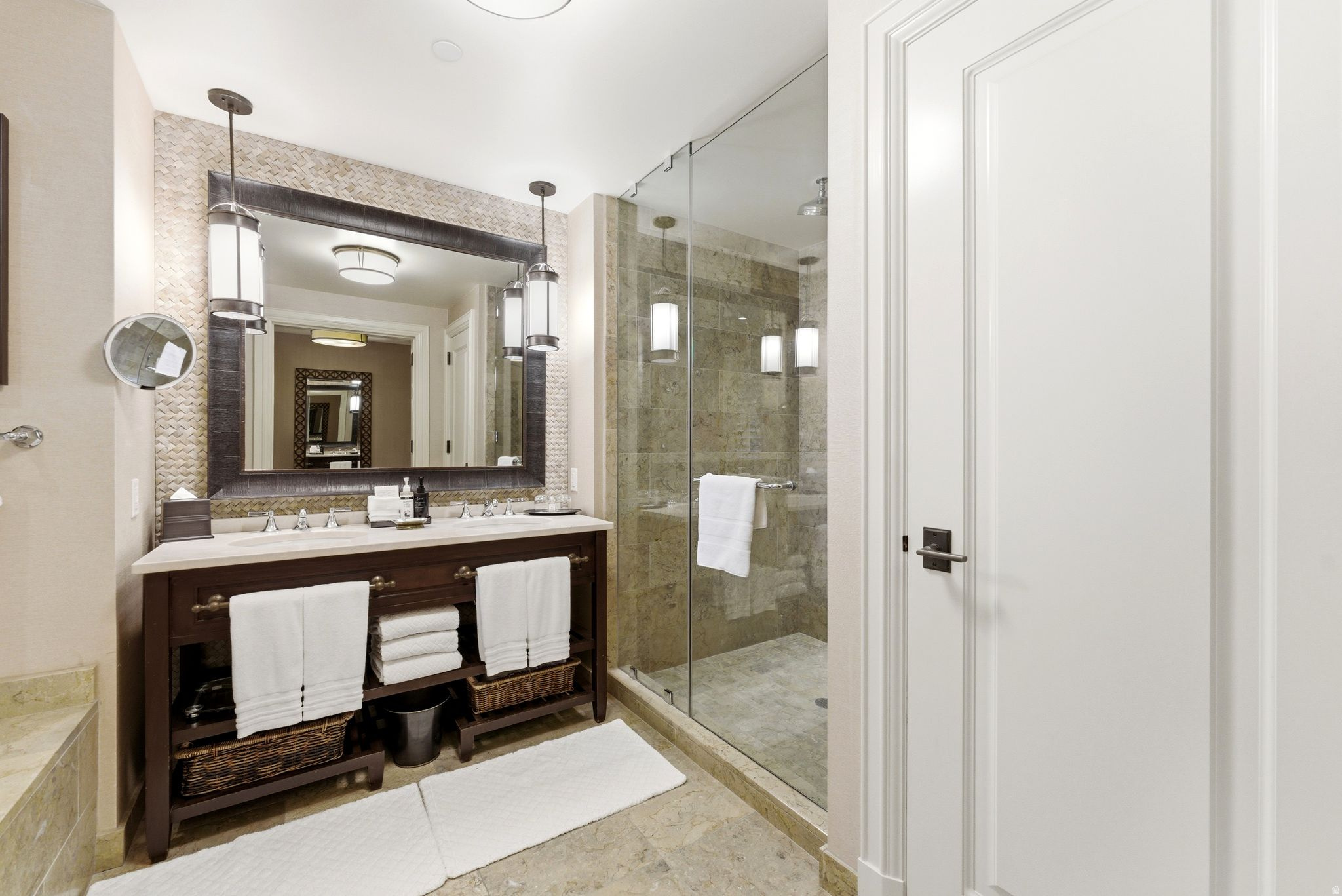 ST. REGIS - Residential