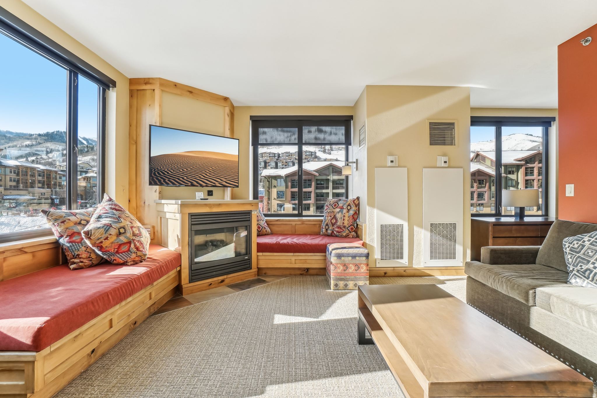 GRAND SUMMIT HOTEL - Residential