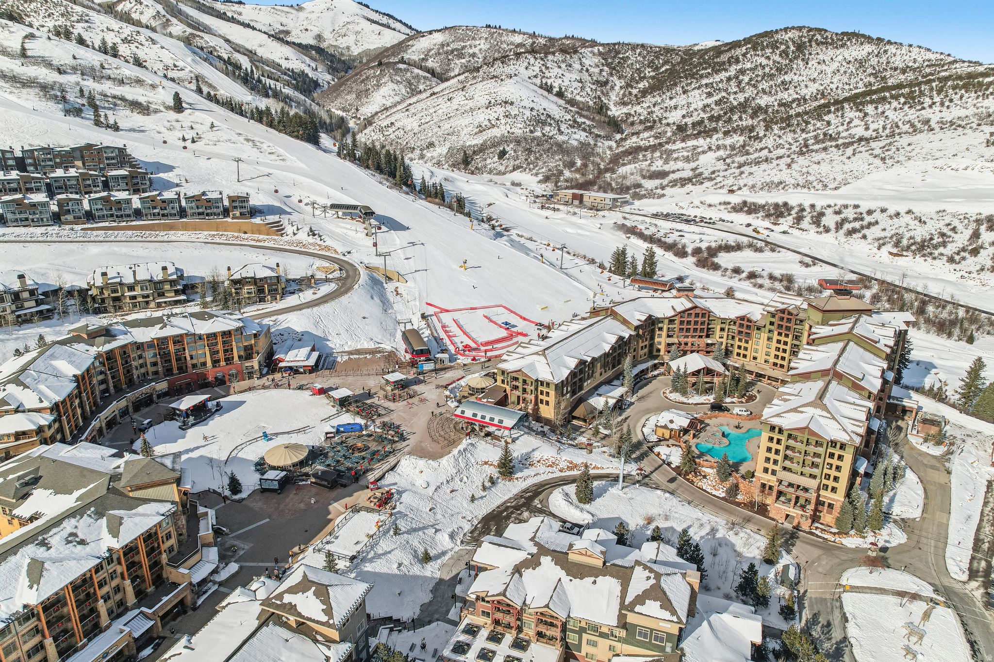 GRAND SUMMIT HOTEL - Residential