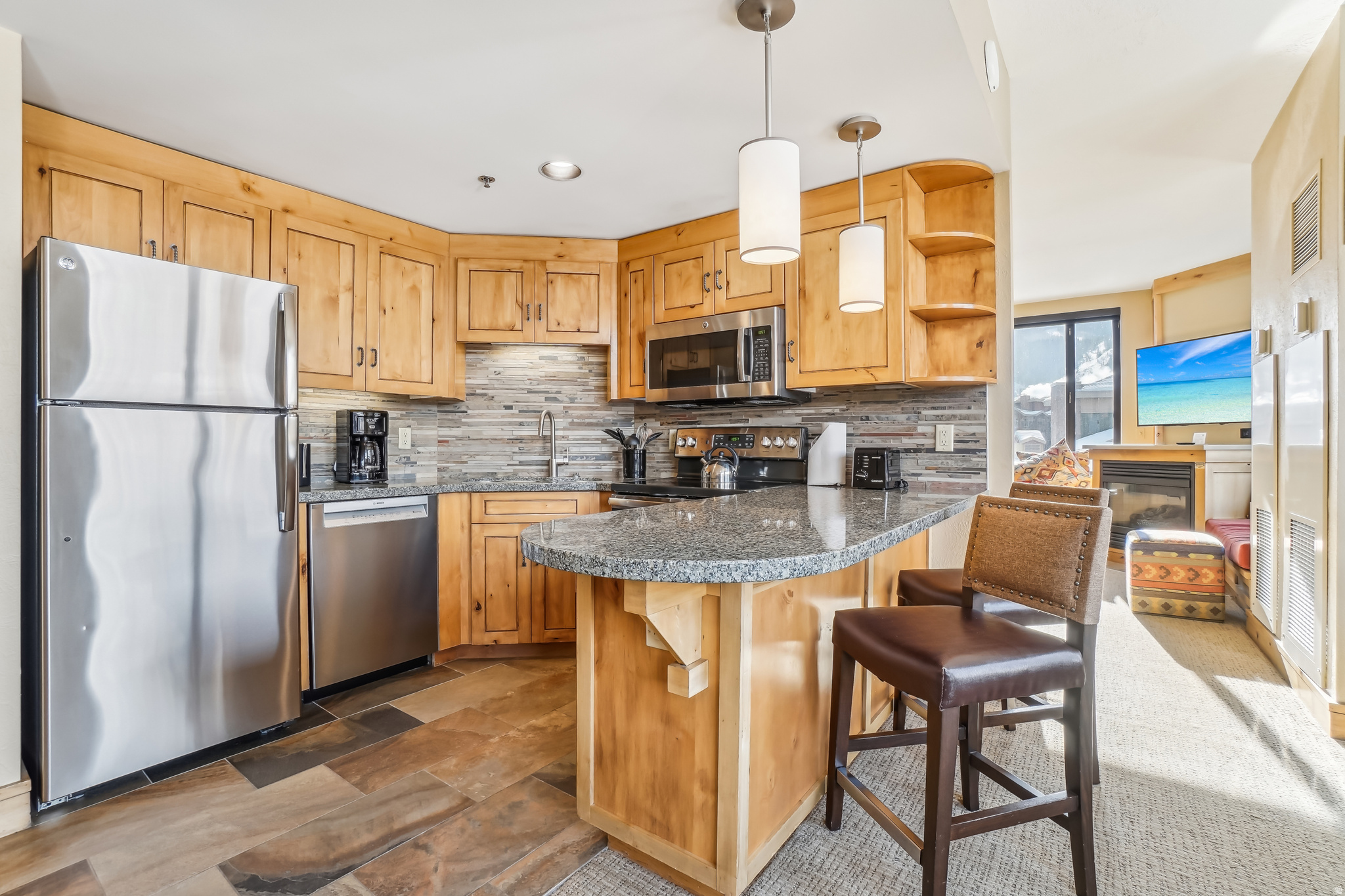 GRAND SUMMIT HOTEL - Residential