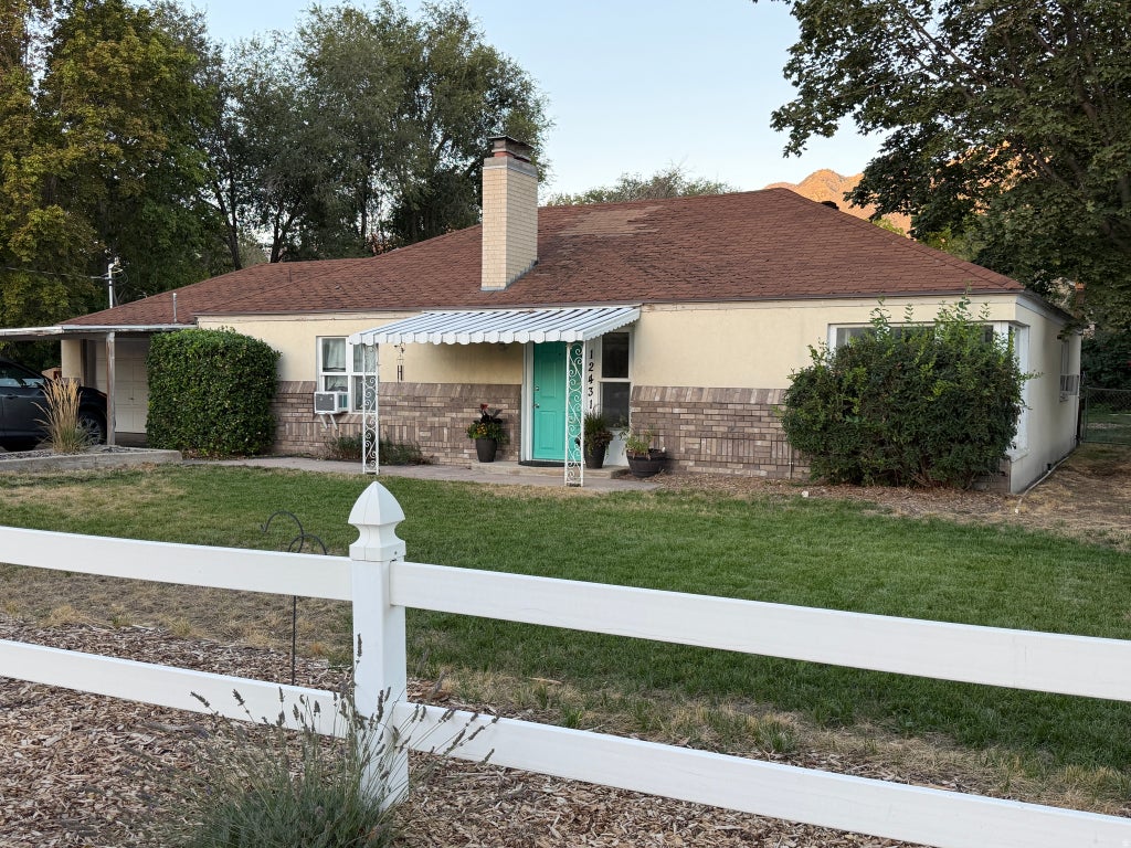 Photo of 12431 S 700 E, Draper, UT 84020 (MLS # 2185442)