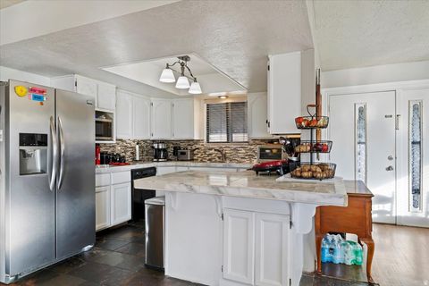 Tiny photo for 626 W 800 N, Clinton, UT 84015 (MLS # 2126154)