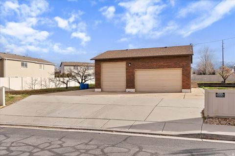Tiny photo for 626 W 800 N, Clinton, UT 84015 (MLS # 2126154)