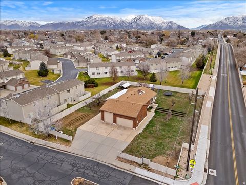 Tiny photo for 626 W 800 N, Clinton, UT 84015 (MLS # 2126154)