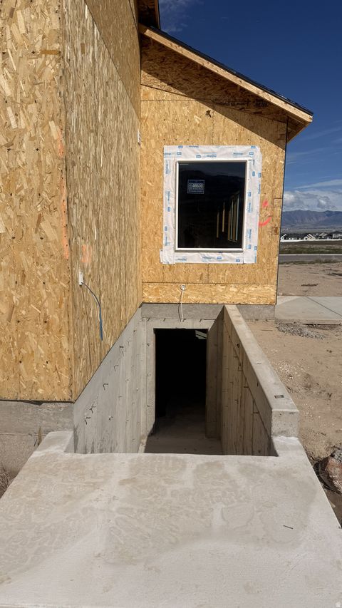 Tiny photo for 903 W APPLE MILL RD N, South Jordan, UT 84095 (MLS # 2150241)