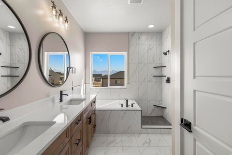 Tiny photo for 903 W APPLE MILL RD N, South Jordan, UT 84095 (MLS # 2150241)