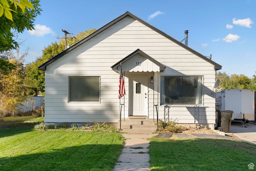 Photo of 332 W ONEIDA ST, Preston, ID 83263 (MLS # 2116002)