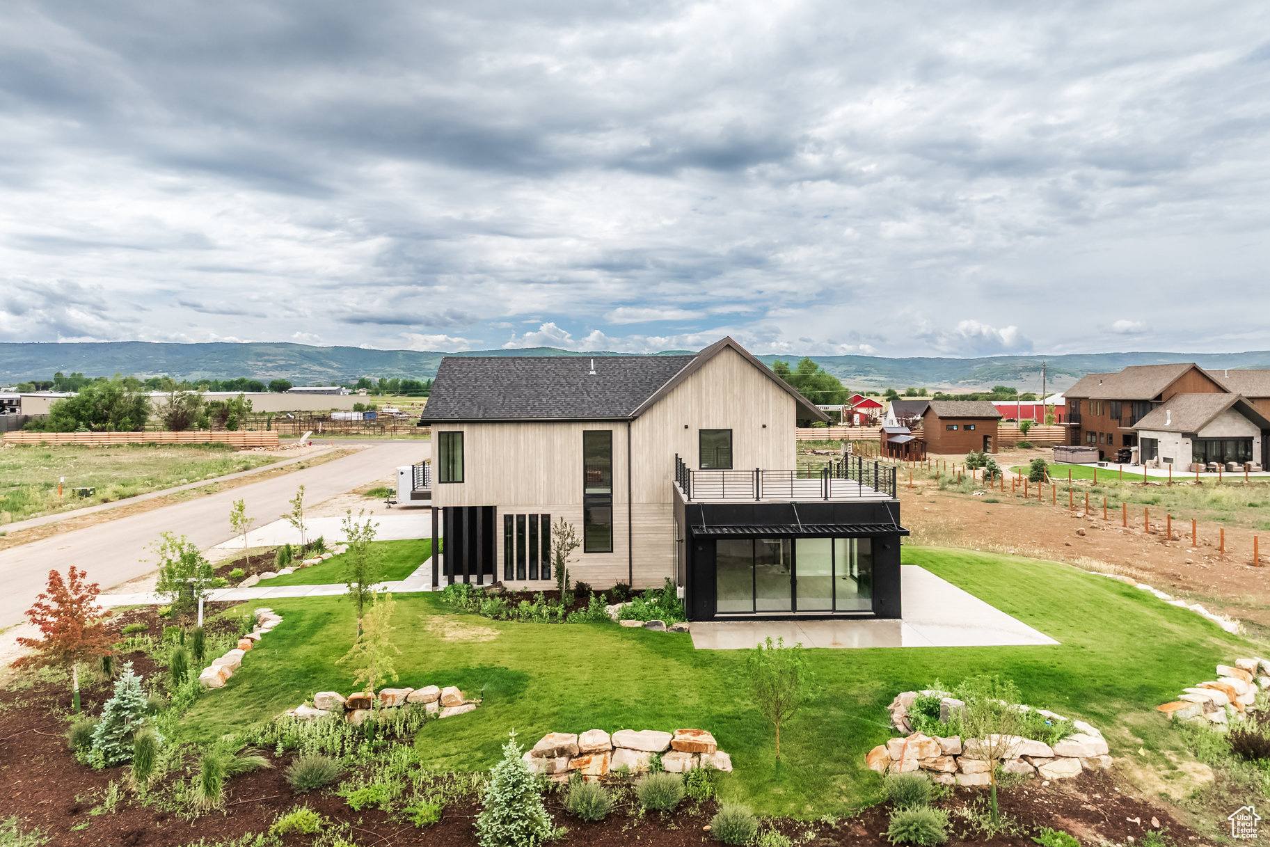 FRONTIER ACRES - Residential