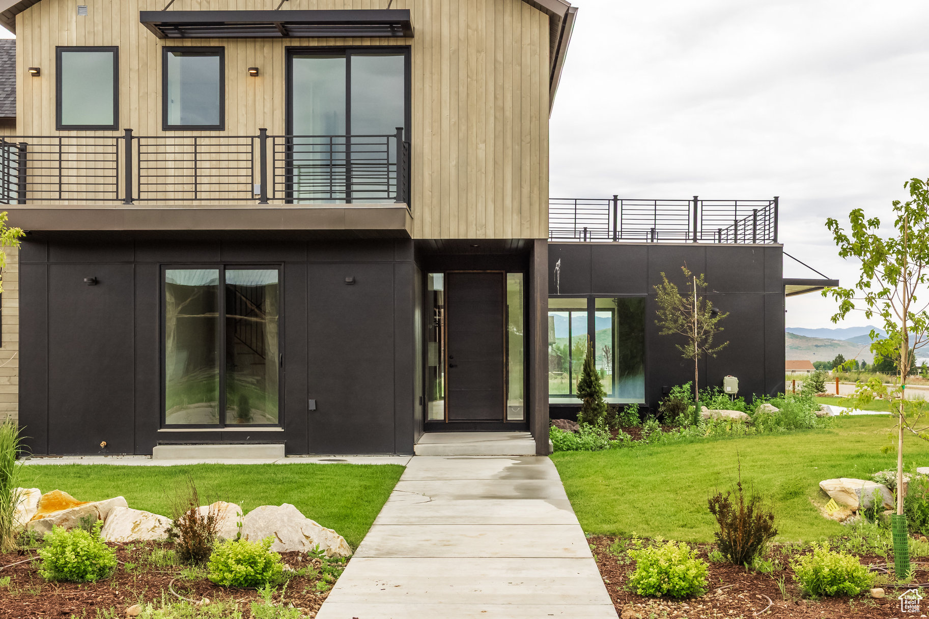 FRONTIER ACRES - Residential