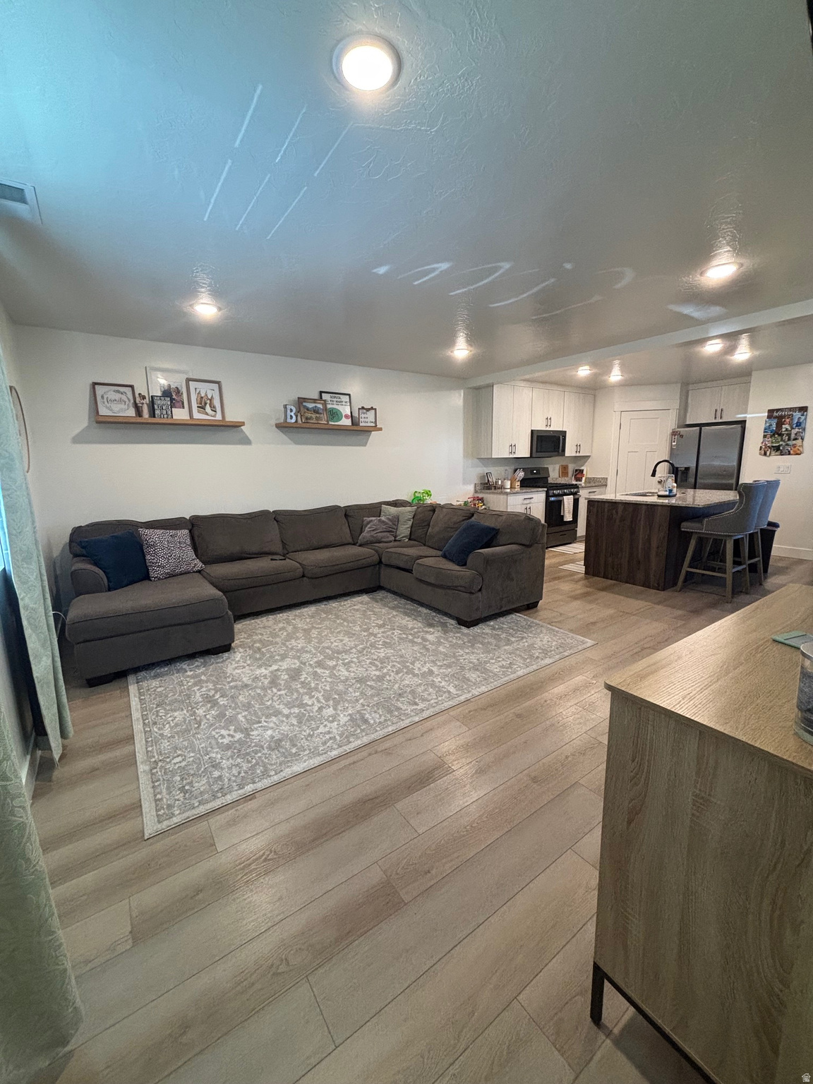 TRAILSIDE - Residential