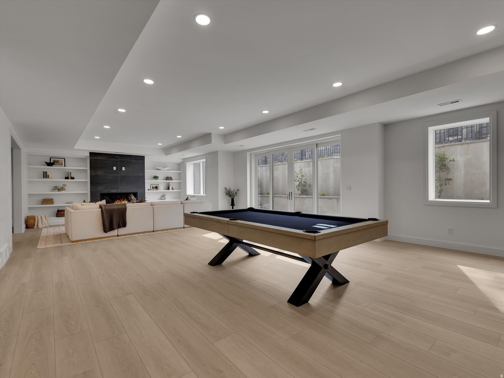 VIKING COURT - Residential