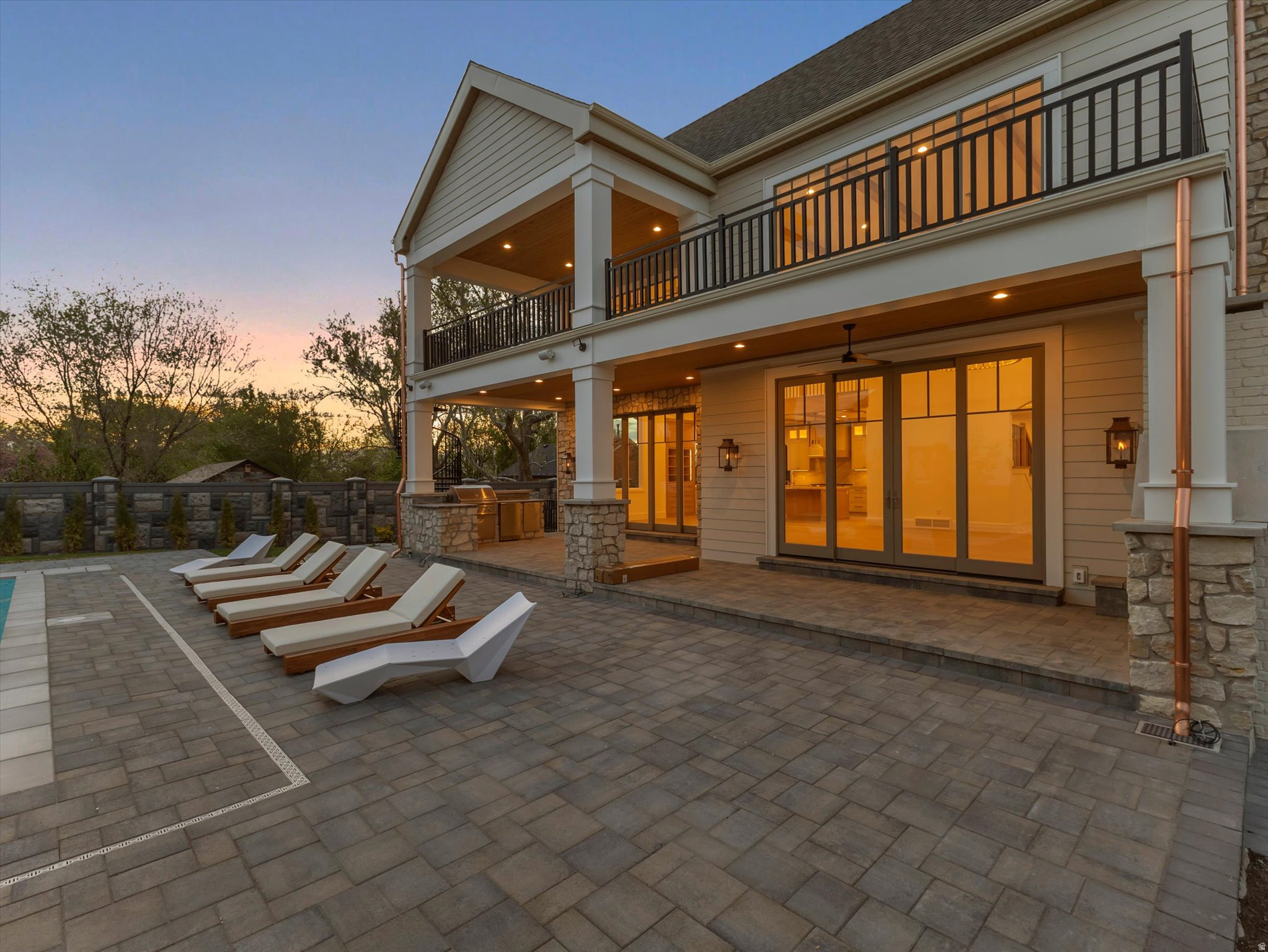 VIKING COURT - Residential