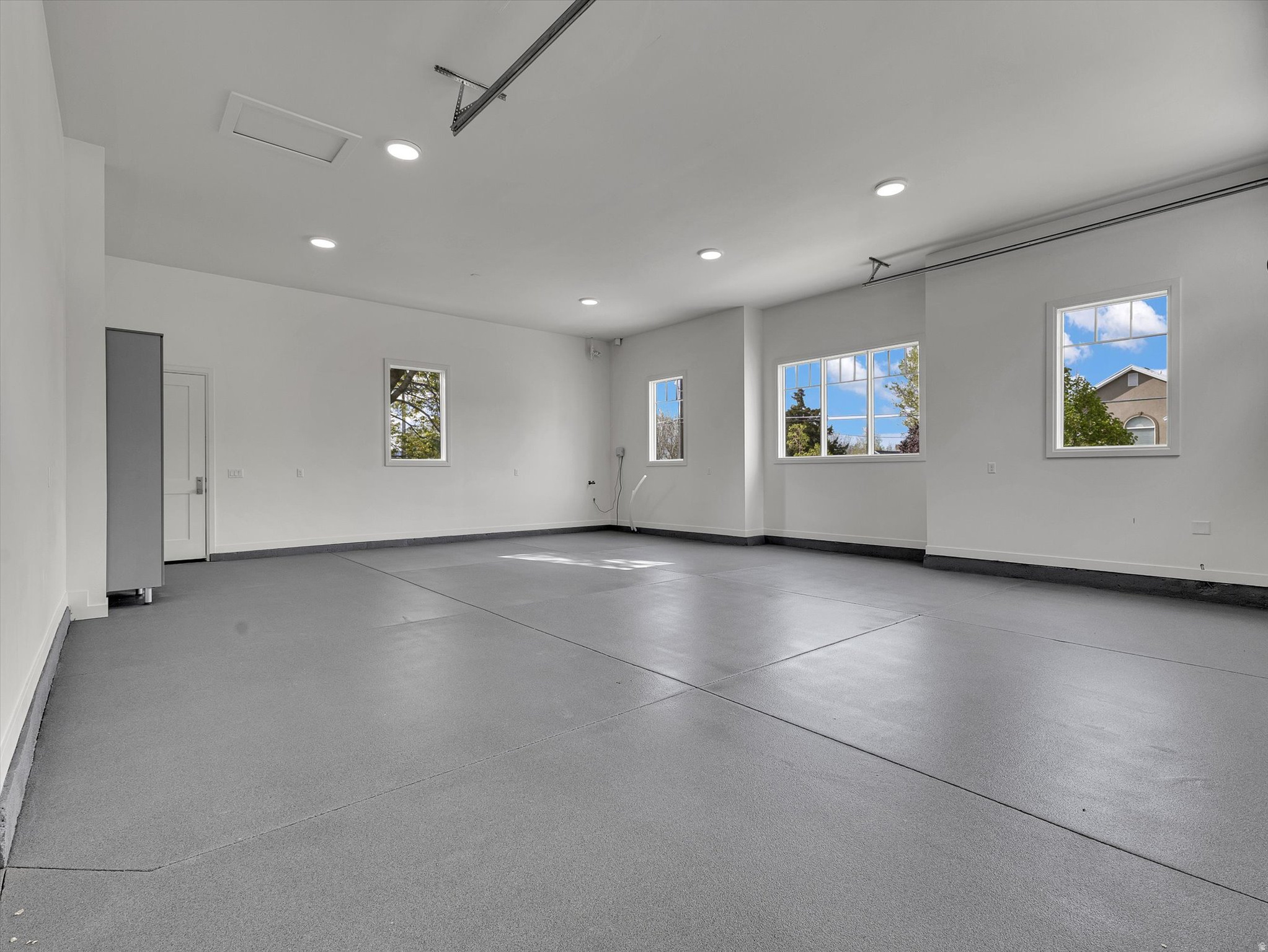 VIKING COURT - Residential