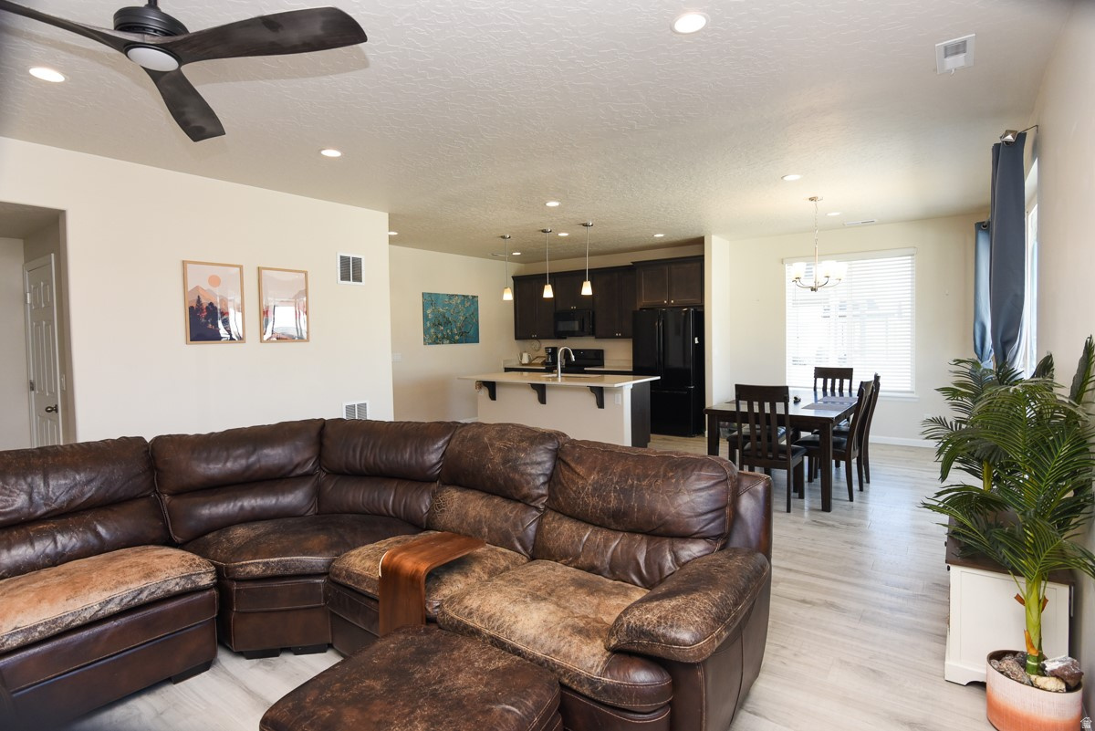 SEASONS AT OVERLAKE - Residential