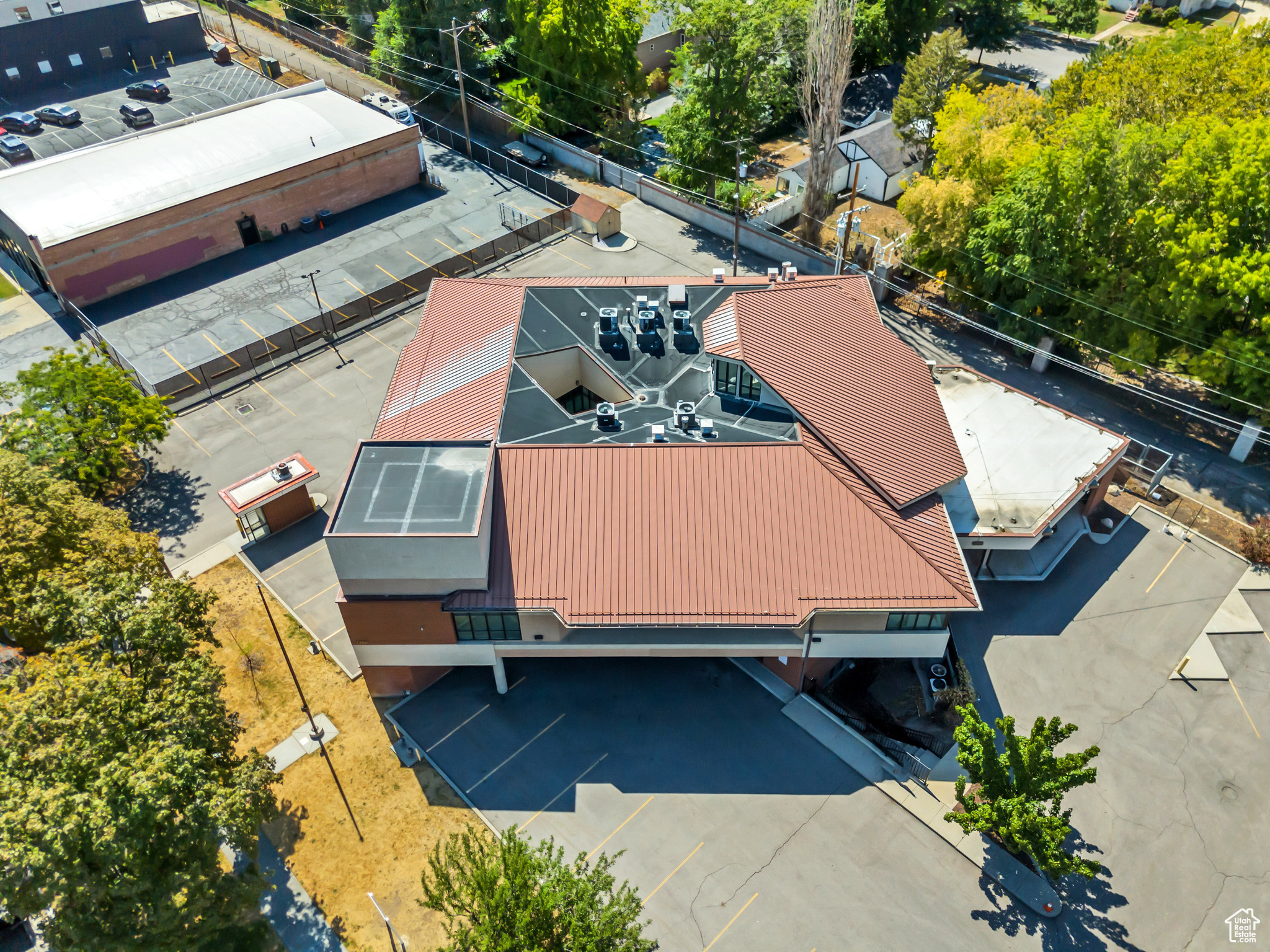 SOUTH MAIN S - Commercial Sale