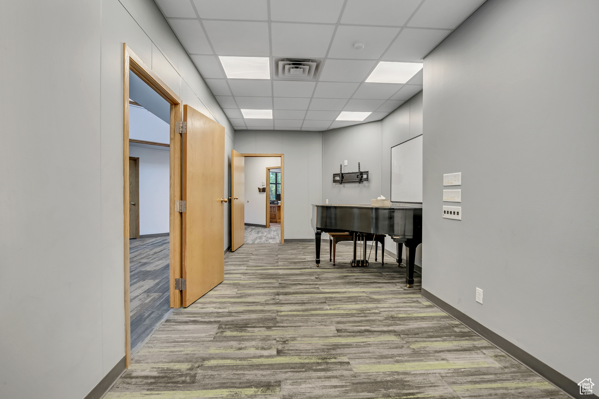 SOUTH MAIN S - Commercial Sale