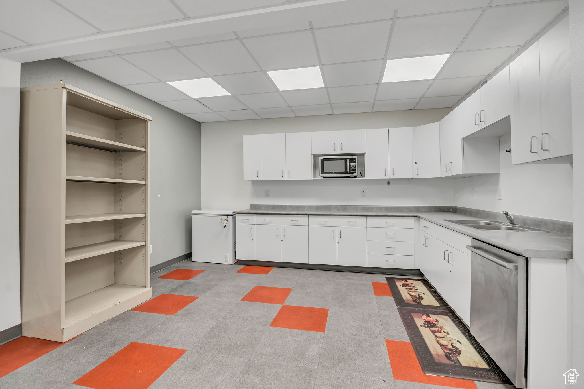 SOUTH MAIN S - Commercial Sale