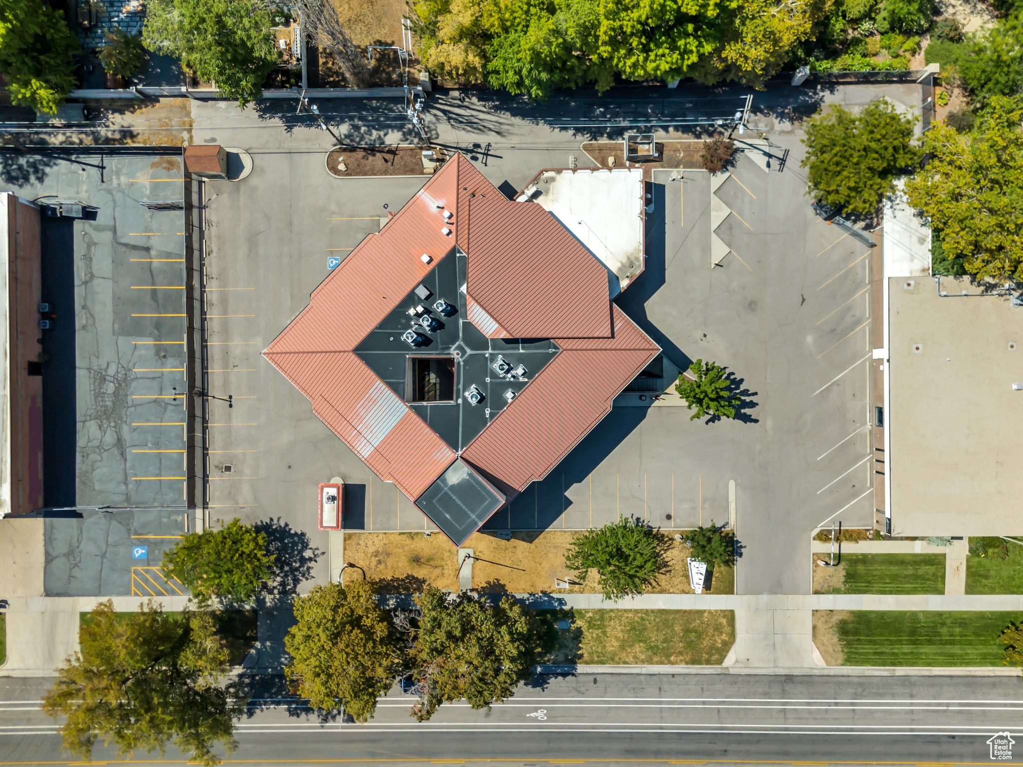 SOUTH MAIN S - Commercial Sale