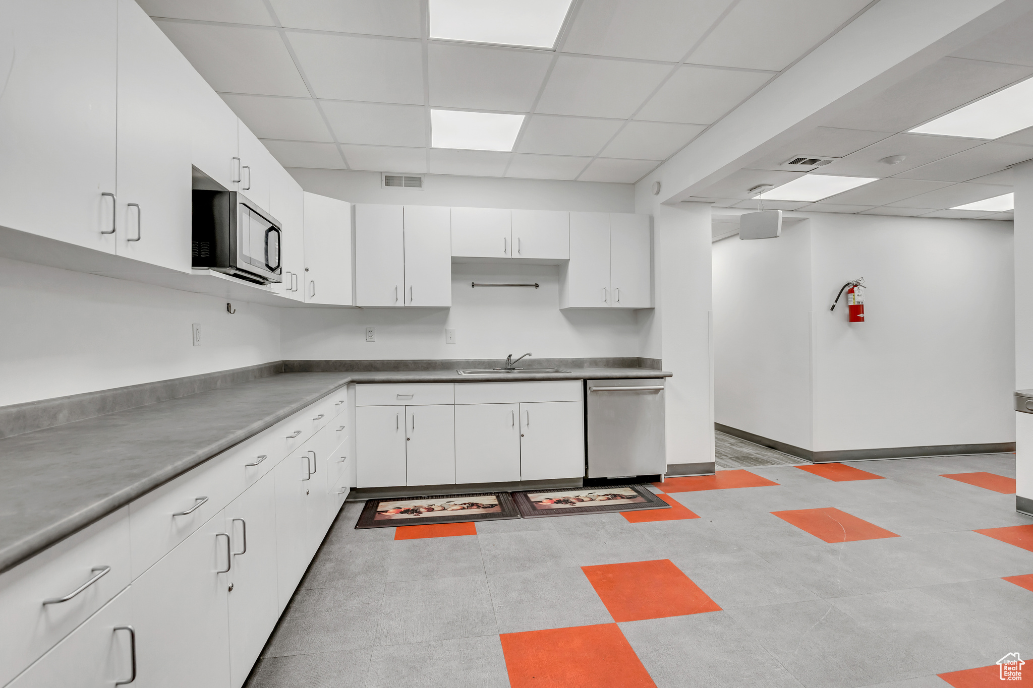 SOUTH MAIN S - Commercial Sale
