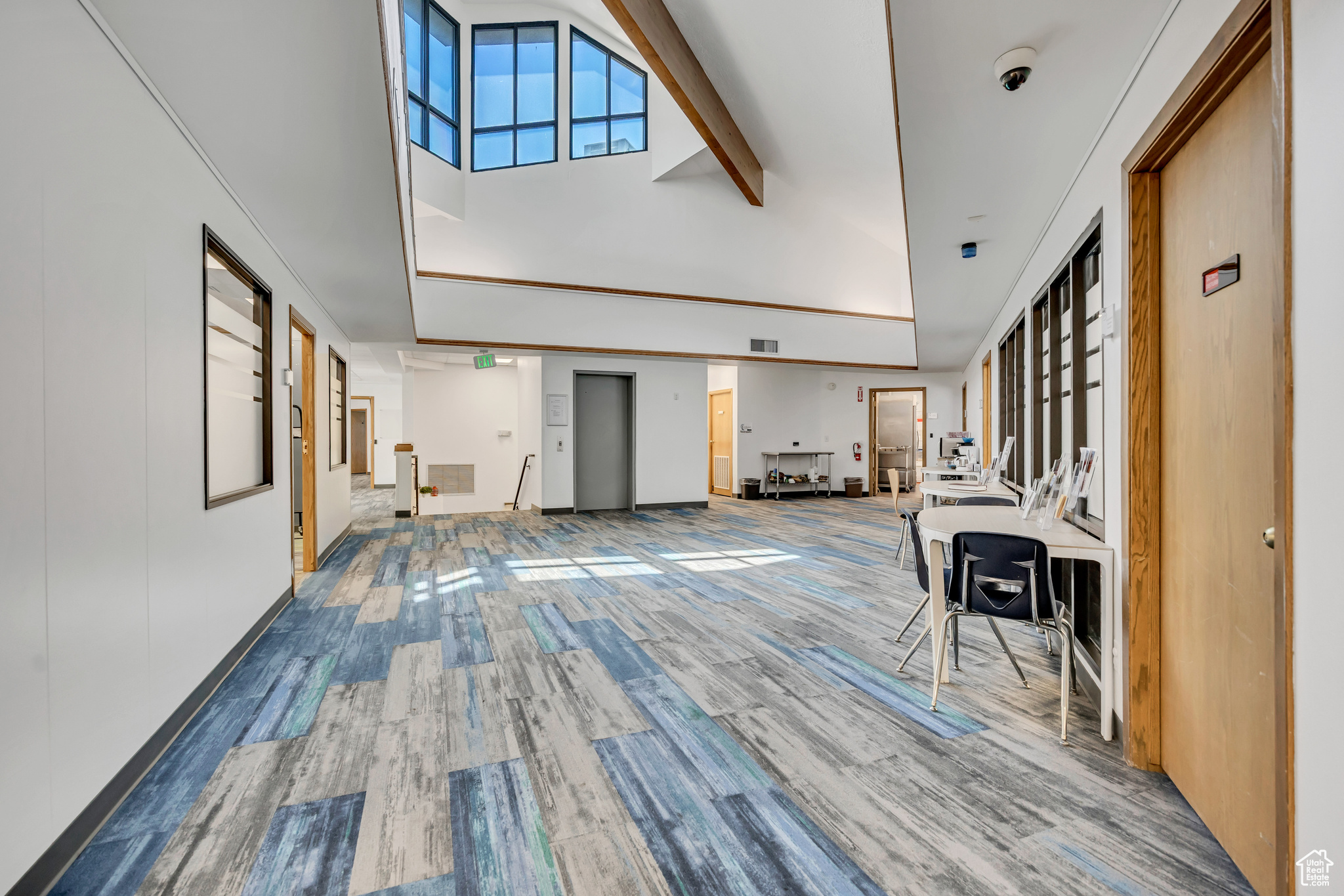SOUTH MAIN S - Commercial Sale