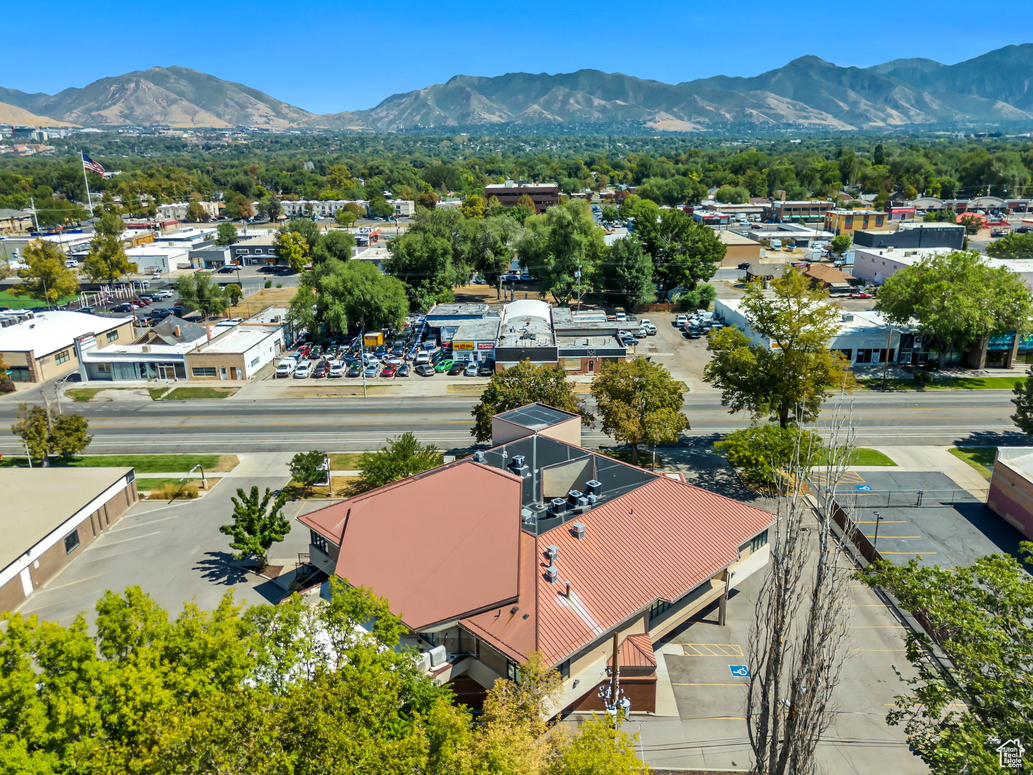 SOUTH MAIN S - Commercial Sale