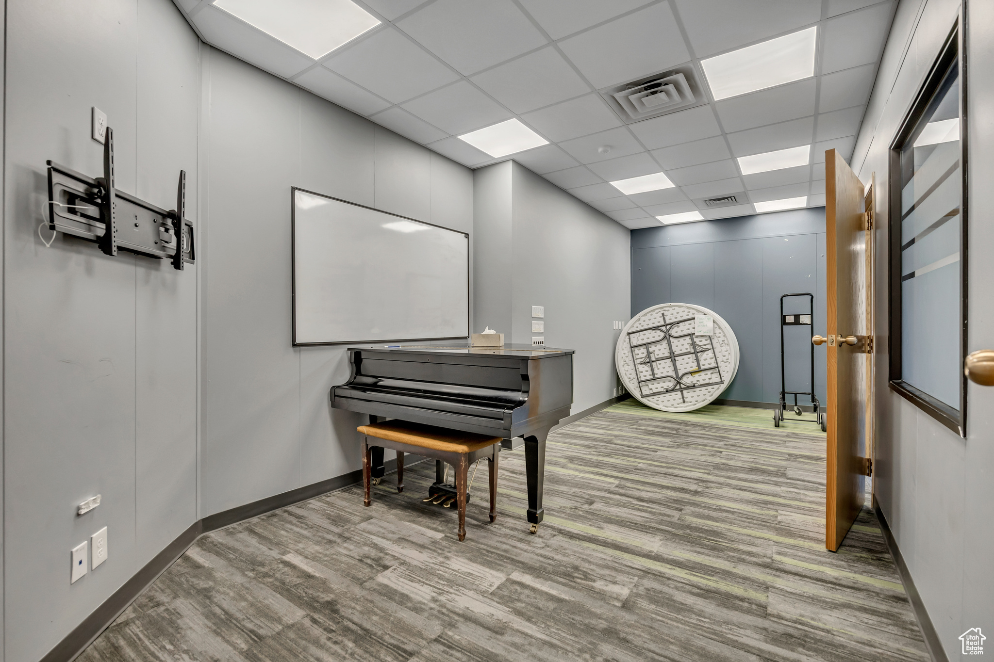 SOUTH MAIN S - Commercial Sale