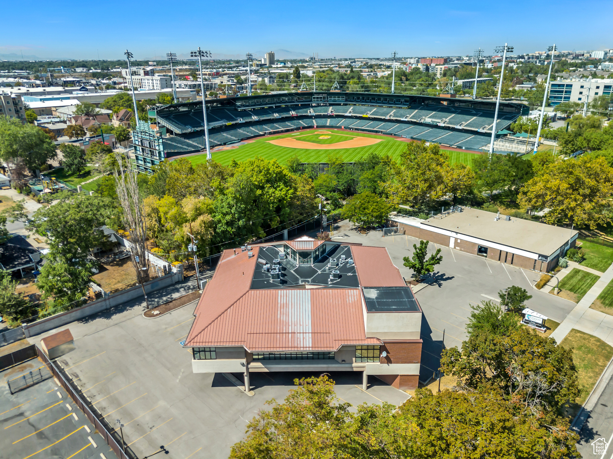 SOUTH MAIN S - Commercial Sale
