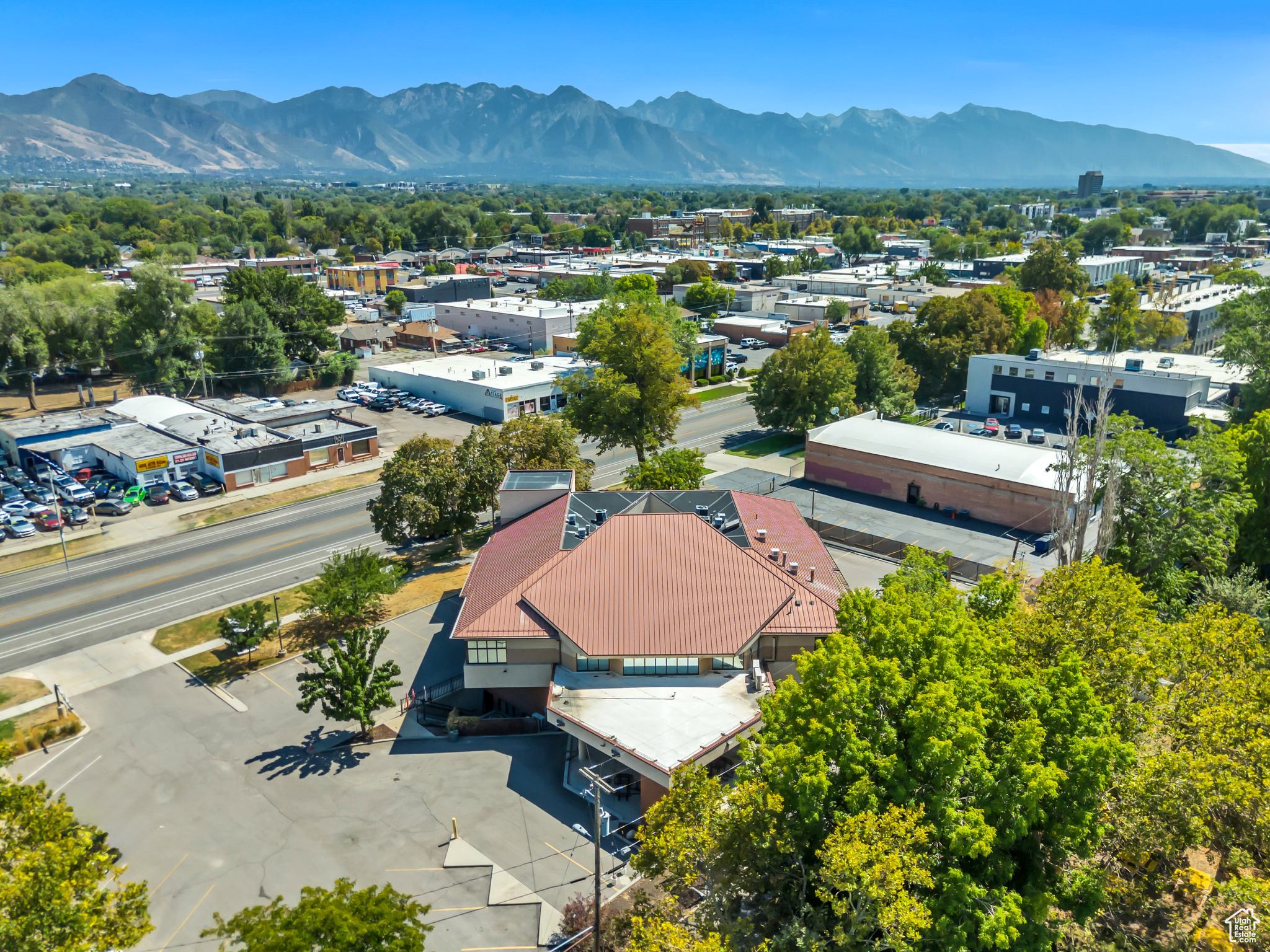 SOUTH MAIN S - Commercial Sale