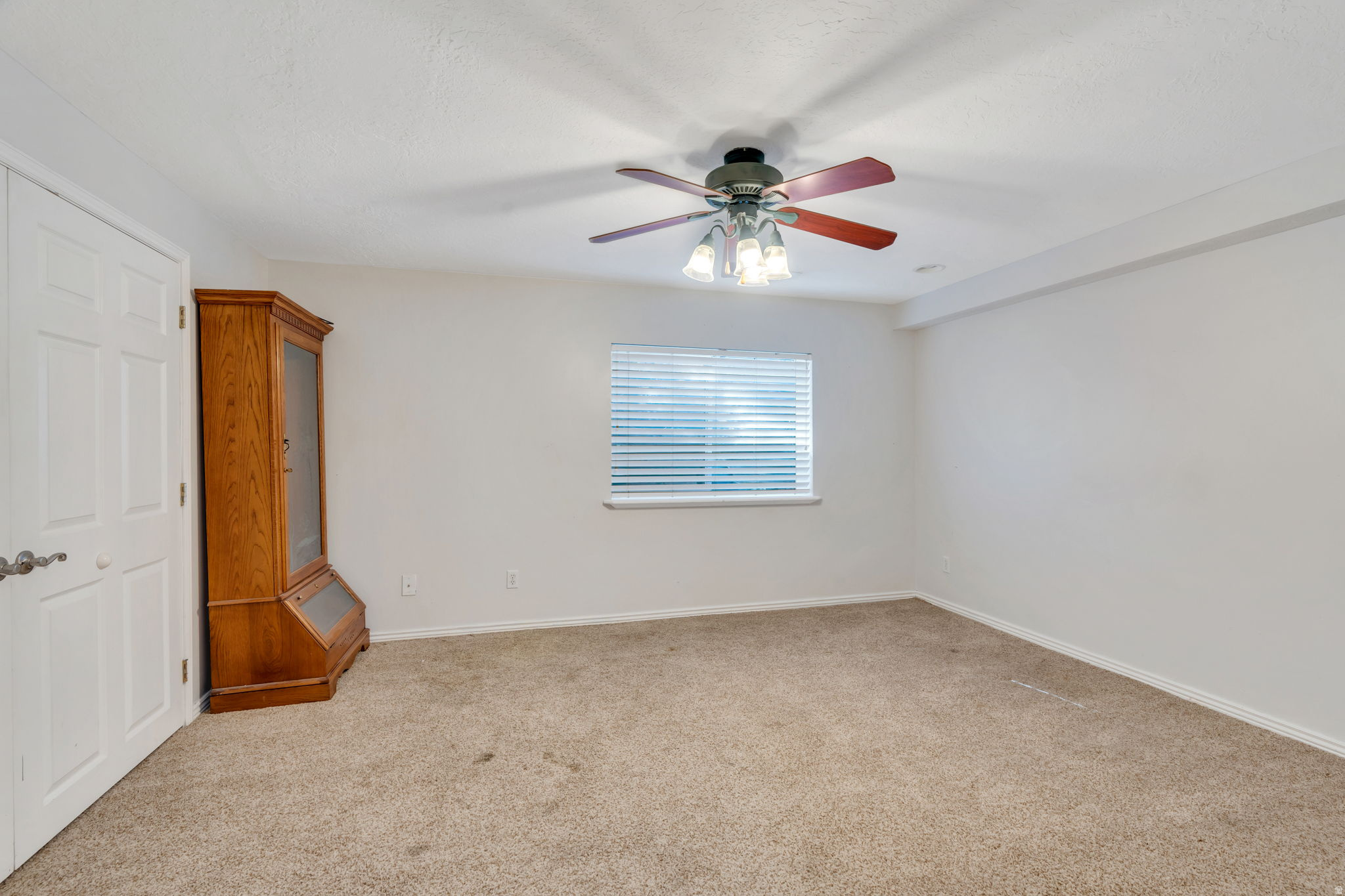 DEER MOUNTAIN ESTATES - Residential