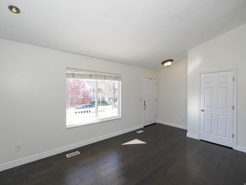 Tiny photo for 264 W 13165 S, Draper, UT 84020 (MLS # 2144107)