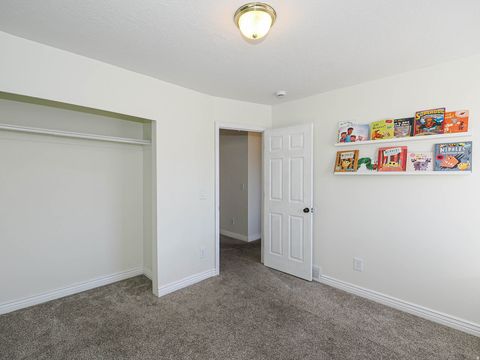 Tiny photo for 264 W 13165 S, Draper, UT 84020 (MLS # 2144107)