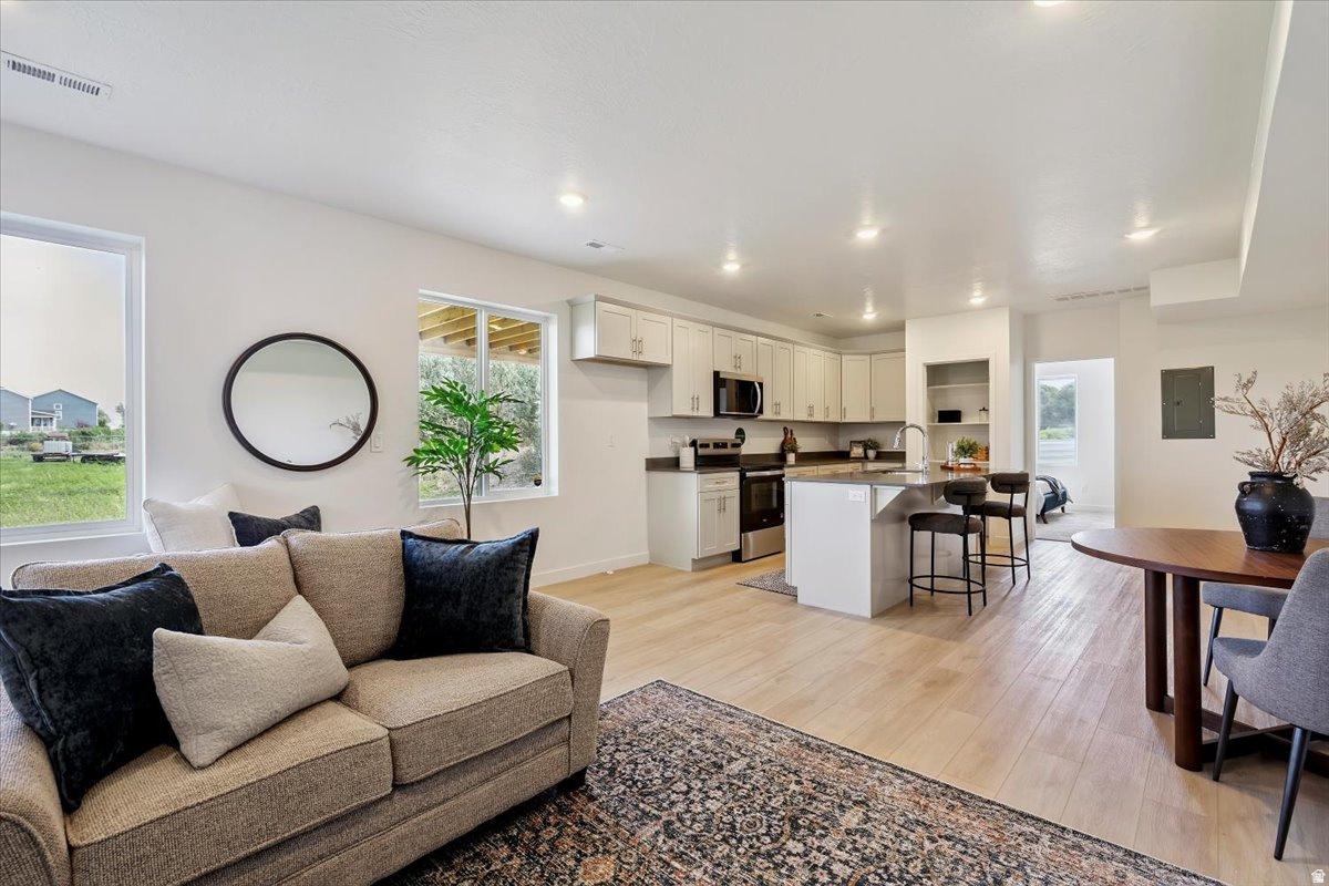 MARDAM RANCH - Residential