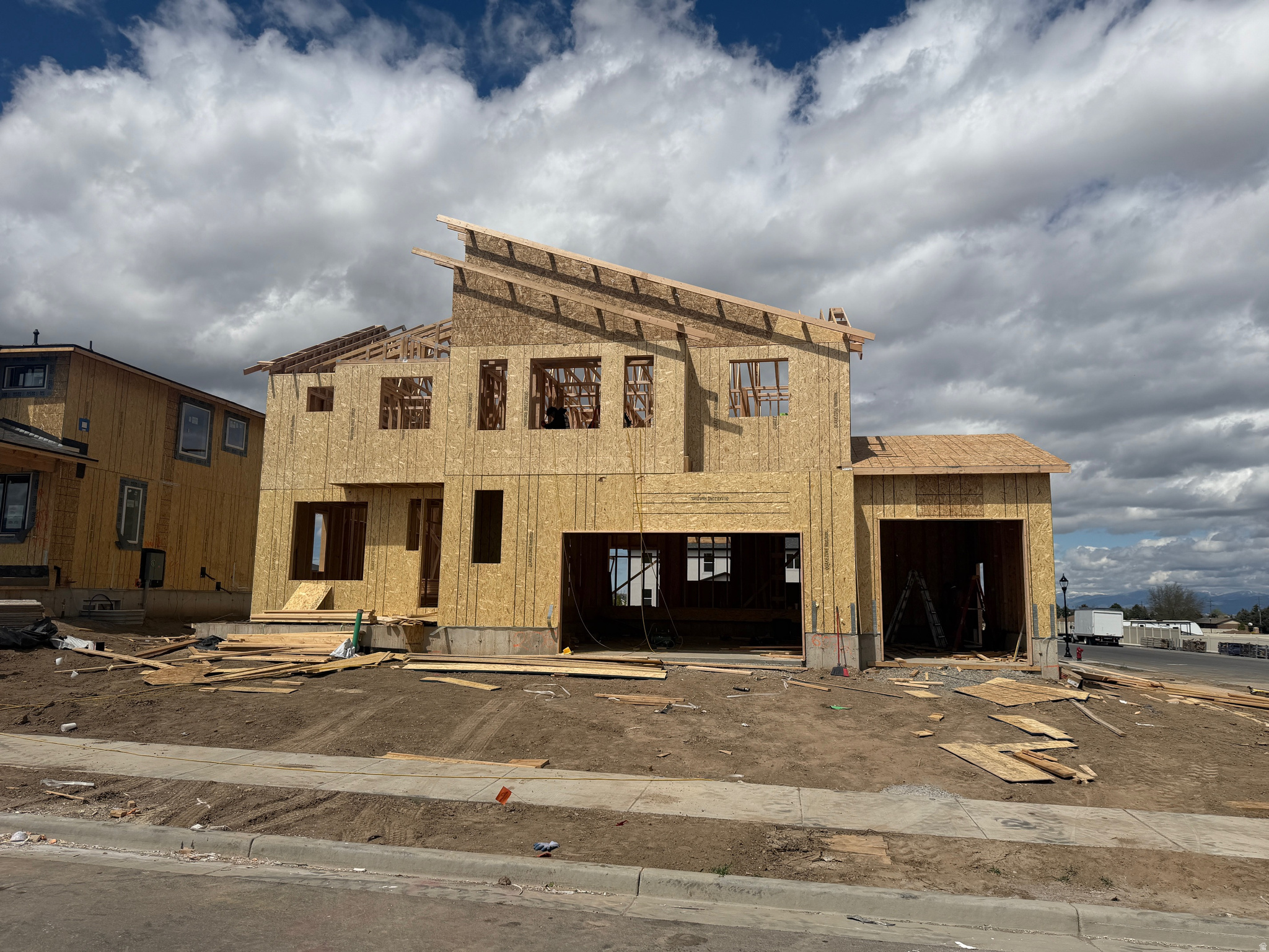 MARDAM RANCH - Residential