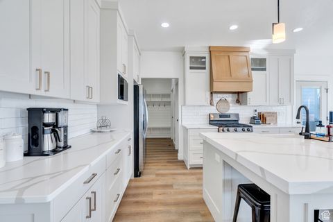 Tiny photo for 2728 N 3975 W, Plain City, UT 84404 (MLS # 2111138)