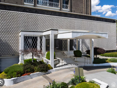 BONEVILLE TOWERS - Residential