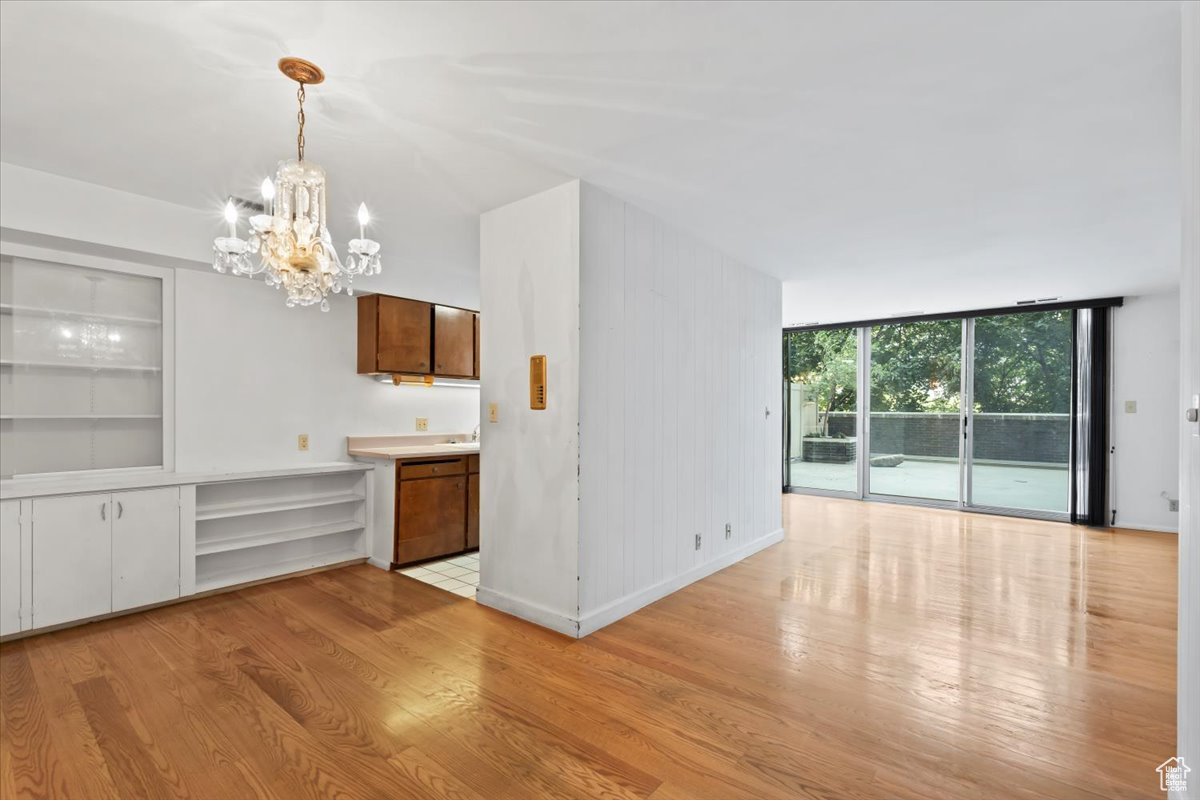 BONEVILLE TOWERS - Residential