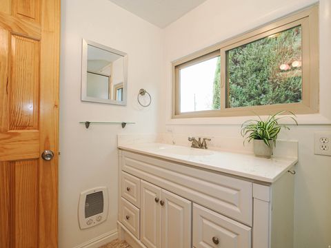 Tiny photo for 610 E 150 S, Kaysville, UT 84037 (MLS # 2152925)