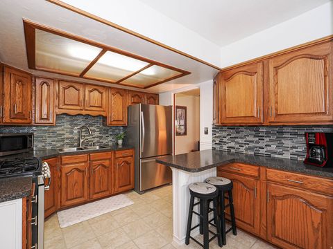 Tiny photo for 610 E 150 S, Kaysville, UT 84037 (MLS # 2152925)