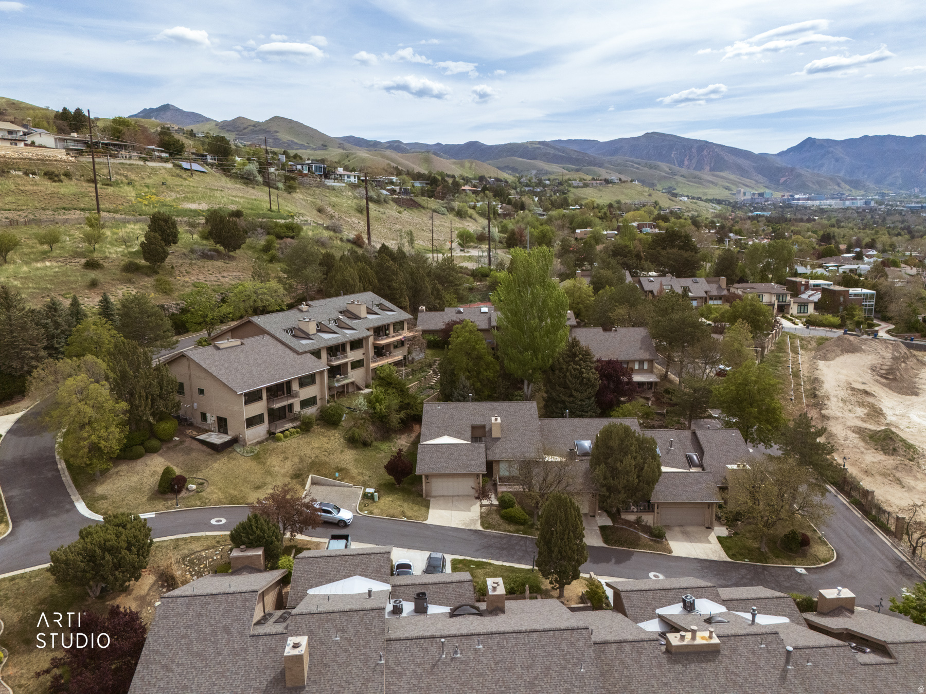 NORTH - Residential