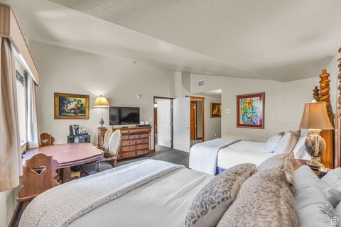 Tiny photo for 840 W BIGLER LN #3019, Midway, UT 84049 (MLS # 2105226)